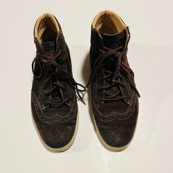 Gucci Men’s Classic Brown Suede Brogue Trainer High Top Sneakers Size 7.5G - Picture 2 of 8